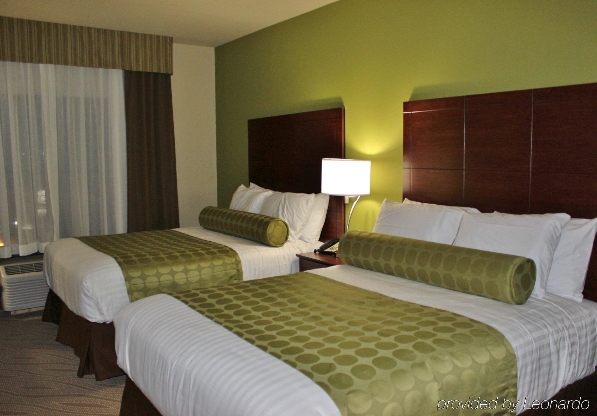 Cobblestone Inn & Suites - Marquette Exteriör bild