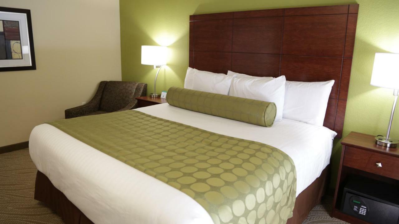 Cobblestone Inn & Suites - Marquette Exteriör bild